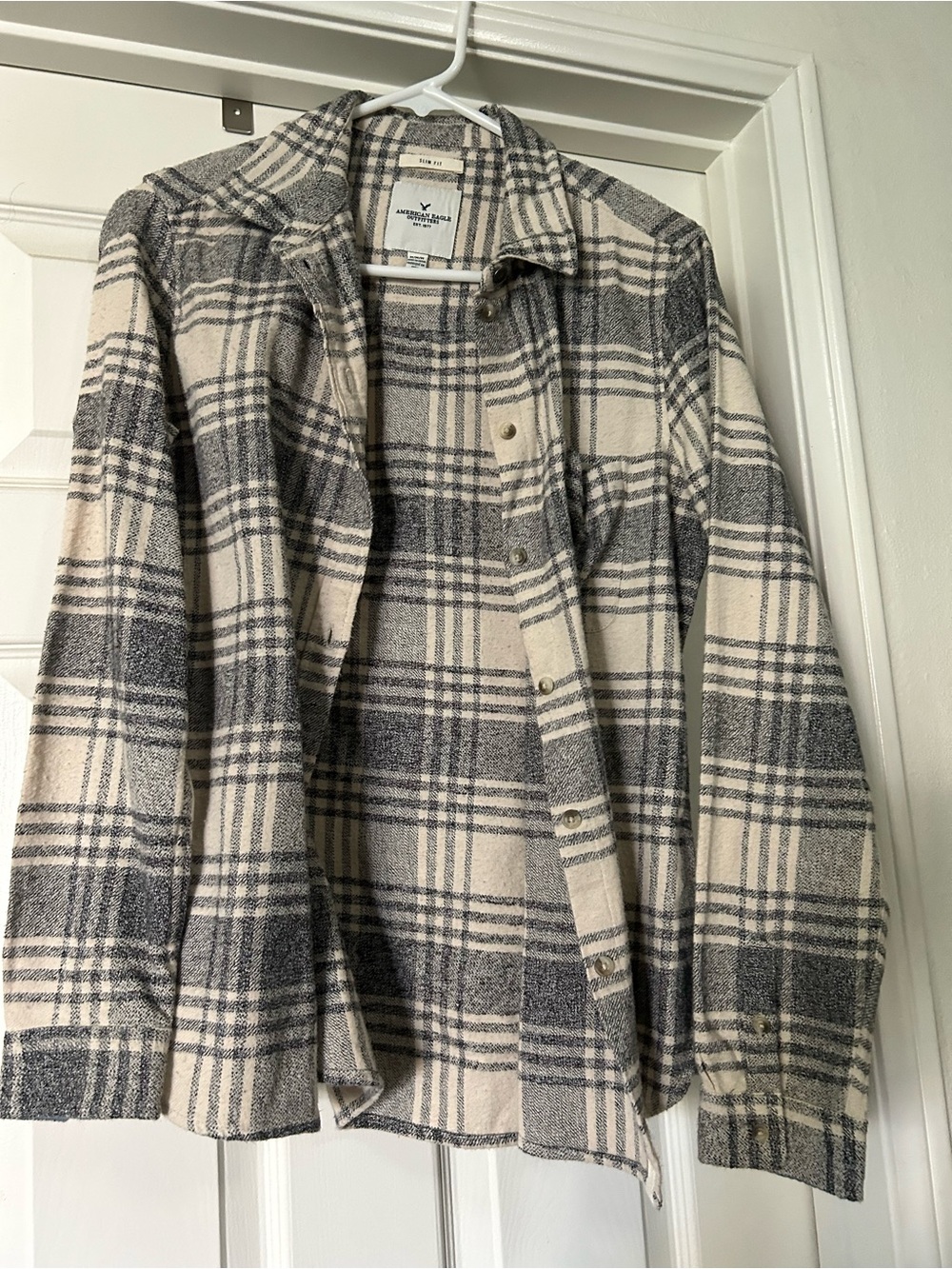 Abercrombie & Fitch Cream and Gray Plaid Button-Up Shacket